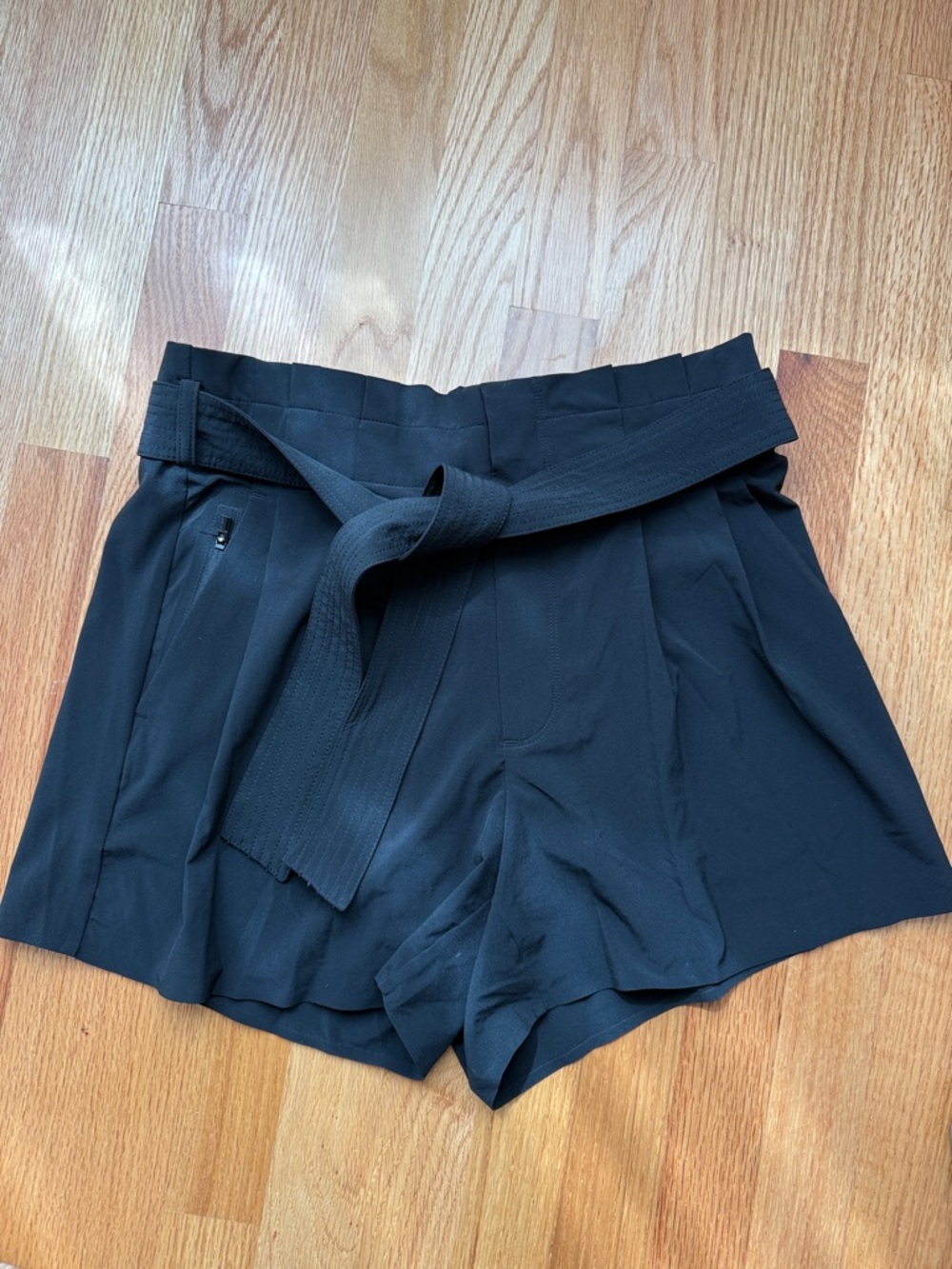 Athleta skyline short 2- Black